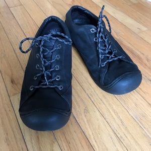 Keen leather shoes Size 14